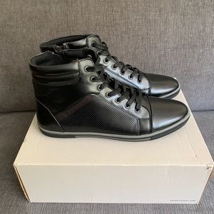 KENNETH COLE HIGH CUT SHOES